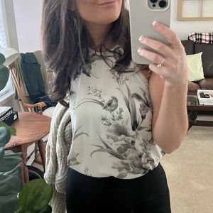 NWOT. Ann Taylor LOFT Sheer Ivory Gray Floral Women Top Blouse. Size XS.